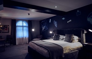 deluxe club room 32580807607 o